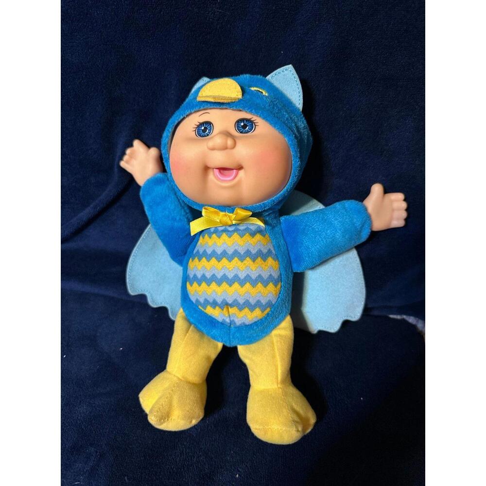 Cabbage Patch Kids Measures about 10" long Tush tag is still attached Makes a g